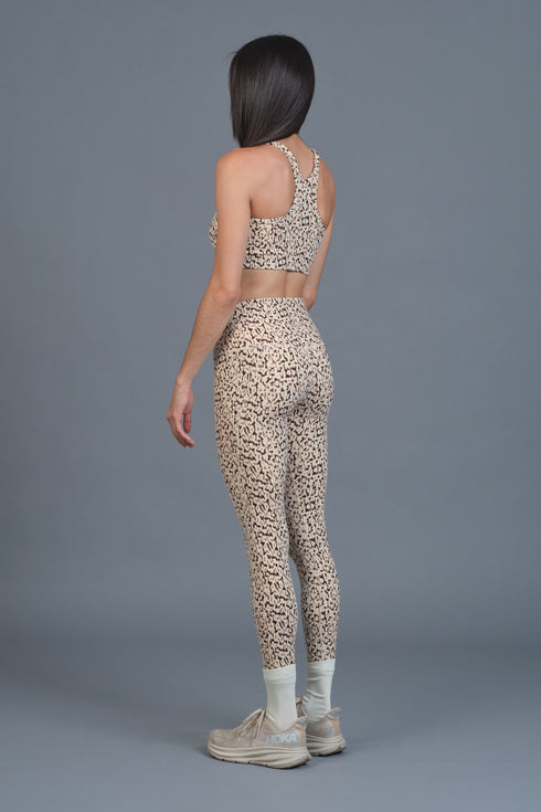 Move Pocket High25 Almond Abstract Leopard Legging