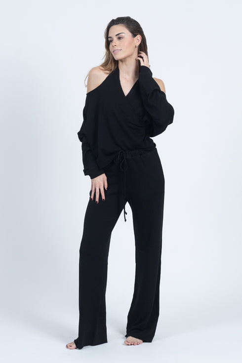 Asymmetrical Halter Neck Pullover